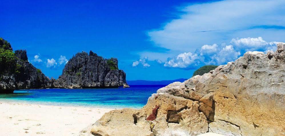 Tugawe Cove Resort Colongcocon Ngoại thất bức ảnh