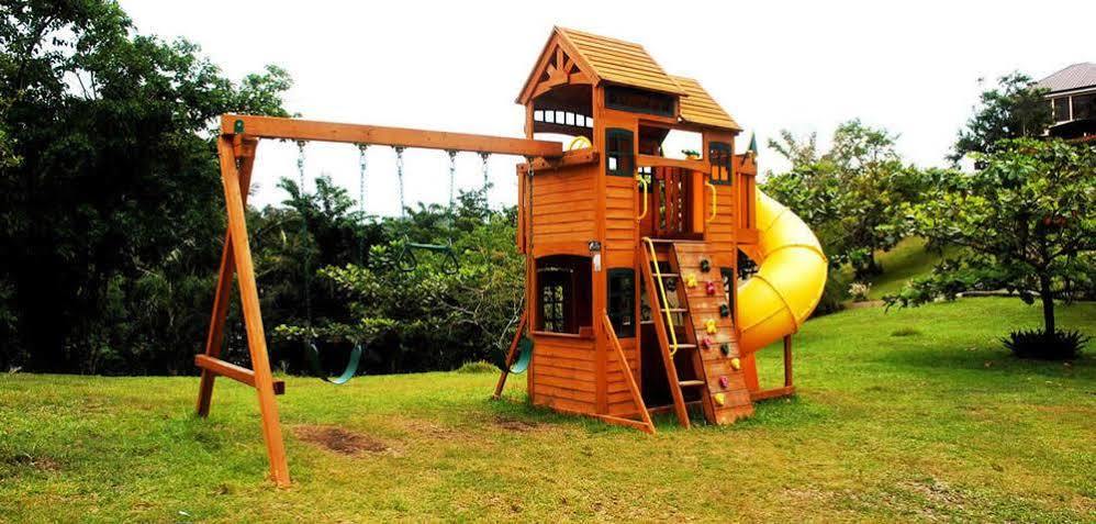 Tugawe Cove Resort Colongcocon Ngoại thất bức ảnh