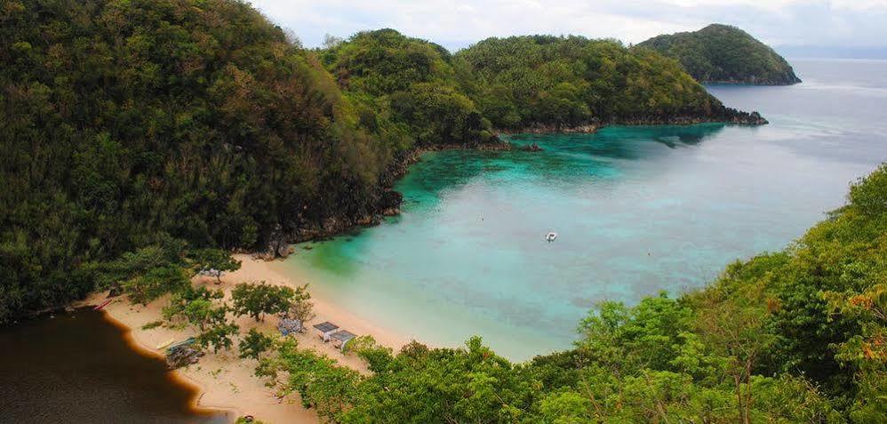 Tugawe Cove Resort Colongcocon Ngoại thất bức ảnh